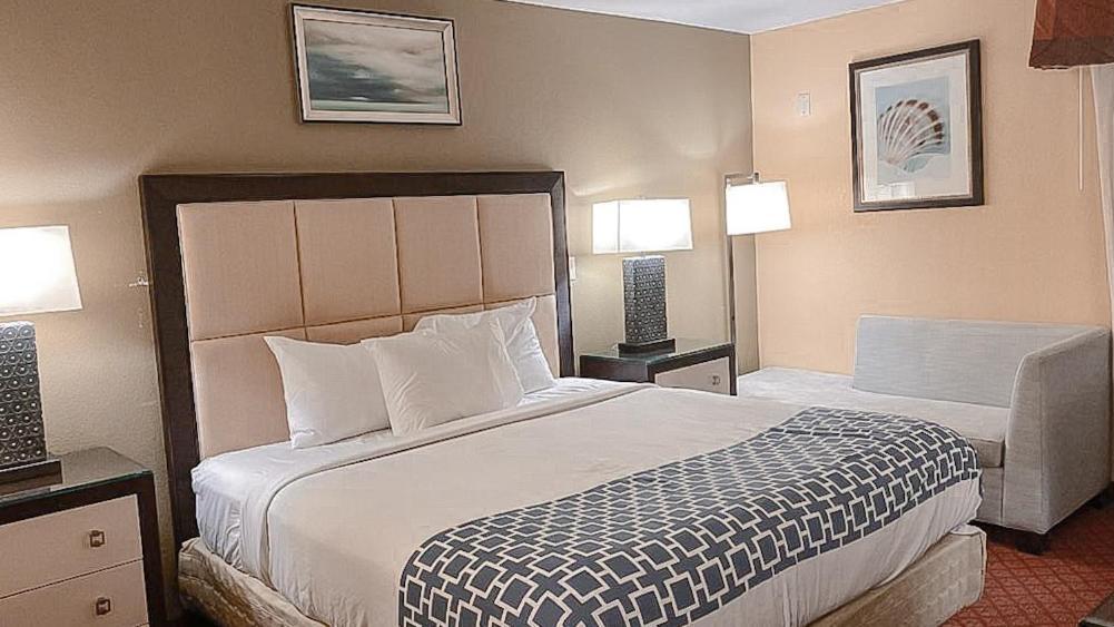 Hutchi Bell Hotel South Hutchinson Buitenkant foto